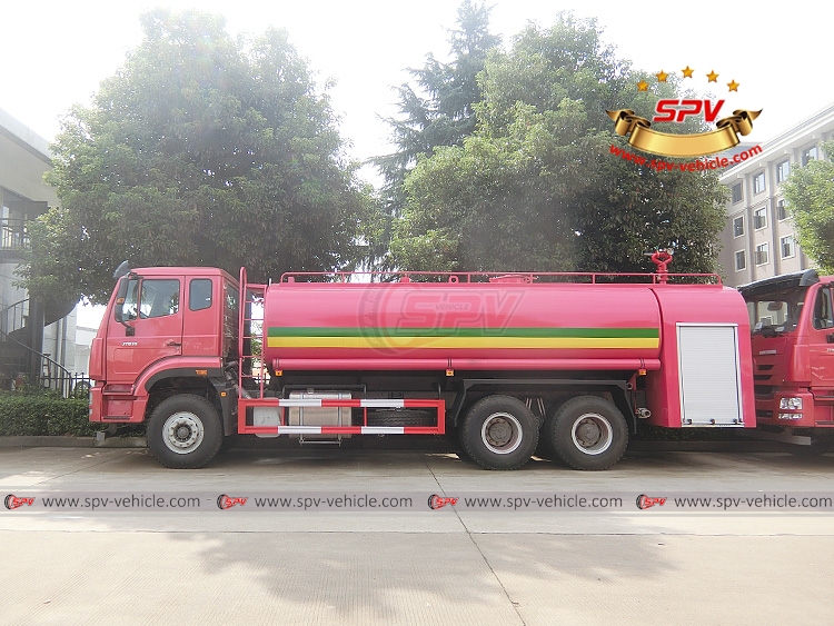 20,000 litres Fire Water Tanker Sinotruk - LS